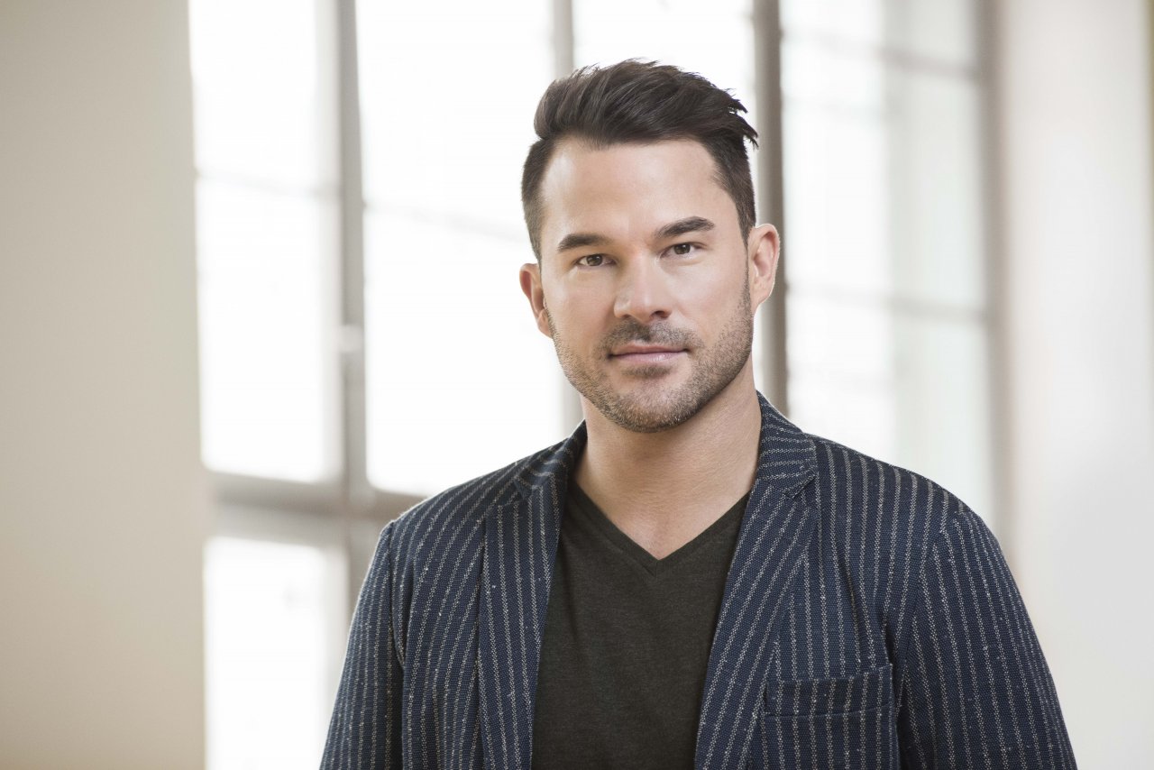 Alexander Gänsdorfer, Co-Founder der Naschinnovation NEOH, hält am Conference Day der JETZT Video die Opening Keynote über die Bewegtbildstrategie des vielbeachteten Start-ups.