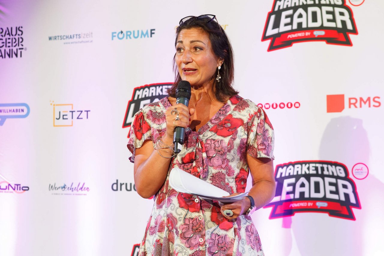 Bei der Verleihung des Spezialpreises für das Marketing-Lebenswerk im Rahmen der Marketing Leader of the year Awards in Wien hielt die Wiener Kulturstadträtin Veronica Kaup-Hasler eine ebenso emotionale wie aufschlussreiche Laudatio auf Josef Zotter, mit dem sie seit vielen Jahren freundschaftlich verbunden ist.