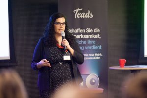 Utku Gündüz, Senior Performance Marketing Manager bei refurbed, hielt am Conference Day der JETZT Performance die Opening Keynote mit dem Titel „Die Performance-Strategie von refurbed – wie neu, nur besser“.