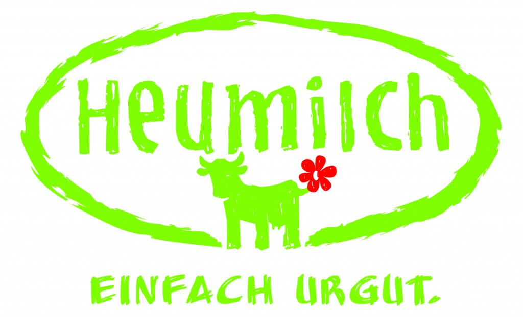 Ab sofort wird im Rahmen von Heumilch-Werbekampagnen das neue Logo der ARGE Heumilch eingesetzt: Das um eine Kuh mit einem roten Blumenschwänzchen ergänzte Heumilch-Logo weist auf zwei Kernthemen der Heumilch-Inszenierung – nämlich artgemäße Fütterung und Tierwohl – hin.