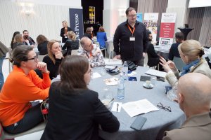 Der Workshop von Armin Rogl und Fabienne Waitschacher (MediaBrothers) im Rahmen der JETZT Recruiting förderte Wissenswertes und Übungen zum Themenfeld Social Recruiting – inklusive Beispiele von erfolgreichen Social Recruiting-Kampagnen – zutage.