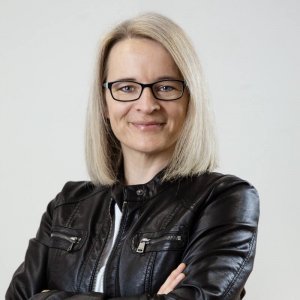 Eva Perthen, Marketingleiterin von druck.at, wird im Rahmen eines Fireside Chat bei der JETZT Branding aus über die Branding-Strategien bei durck.at plaudern.