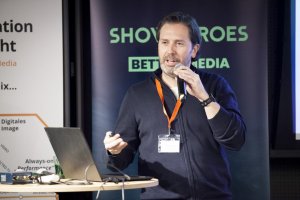Die Closing Keynote der JETZT Branding durfte Lukas Kraetschmer, Digital Marketing Manager bei Ströck Brot, beisteuern. Er erklärte, „wie Ströck mittels Digital Branding Kunden begeistert und Kreativpreise abräumt“.