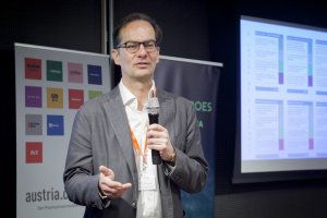 Martin Parkos, Autor des Marketing-Fachbuchs „Magnetic Profitable Communication“, präsentierte bei der JETZT Branding einen Workshop mit dem Titel „How To Create (Digital) Advertising That Sells“.