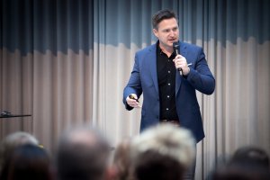 Gleich mehrere Best Practices aus unterschiedlichsten Branchen steuerte Helmut Kappl, Geschäftsführer der unter anderem auf E-Mail-Marketing spezialisierten Salzburger Agentur PUL2, in seinem Vortrag bei der JETZT E-Mail am 30. und 31. Jänner 2024 in Wien bei