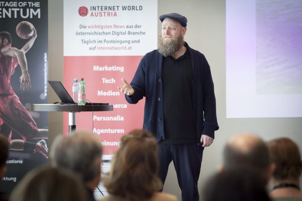 Wesley ter Haar, Gründer der Agentur Media.Monks, hielt beim JETZT SUMMIT 2024 in Wien eine vielbeachtete Keynote mit dem Titel „Exitement und Anxiety in the Age of Generative AI“.
