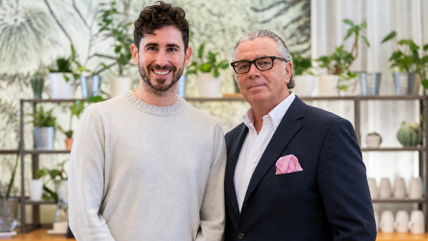 Florian Schleicher, Gründer von FUTURESTRATEGIES, und Maximilian Mondel, Co-Founder von MOMENTUM Wien, präsentierten am 5. Oktober 2026 in der Eventlocation Blumenfabrik die Ergebnisse ihrer Green Marketing Studie 2026 bei einem gemeinsamen Event von iab austria, IAA Austrian Chapter und Marketing Club Österreich.